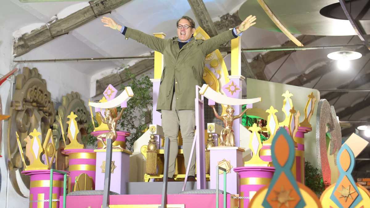 Fernando Calderón en la carroza del Rey Melchor | Cristo García