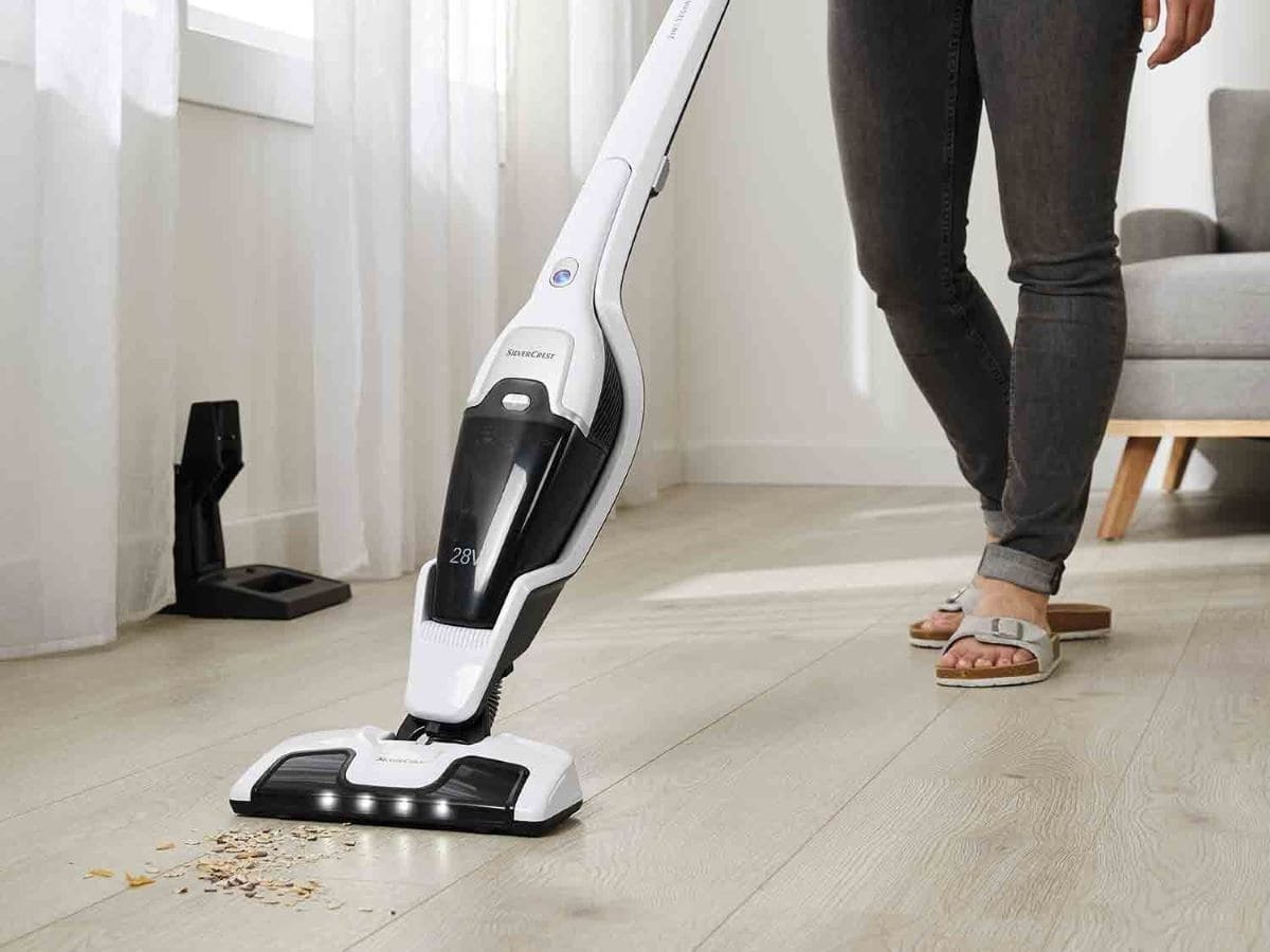 Aspirador recargable 2 en 1 de 28 V