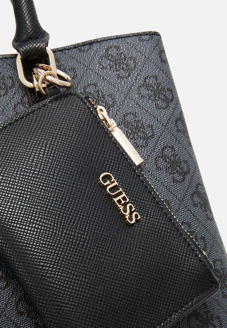 Bolso de mano Eco Craig en gris oscuro con print de logos de Guess en El Corte Inglés