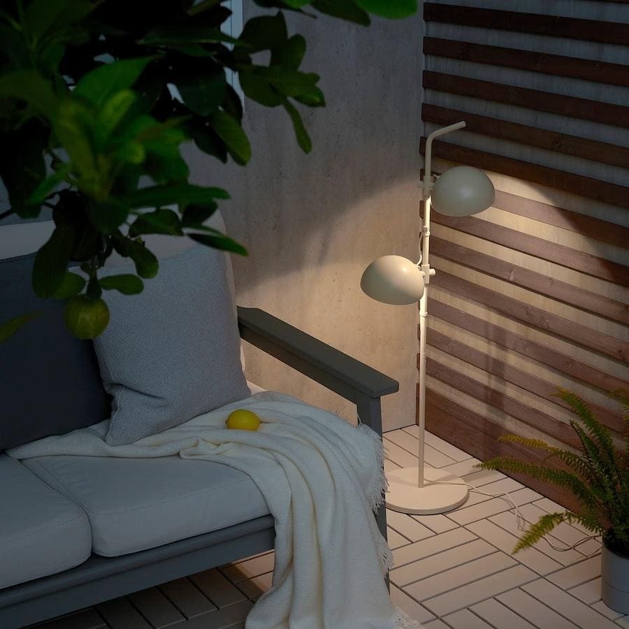 Lámpara de pedestal SOMMARLÅNKE