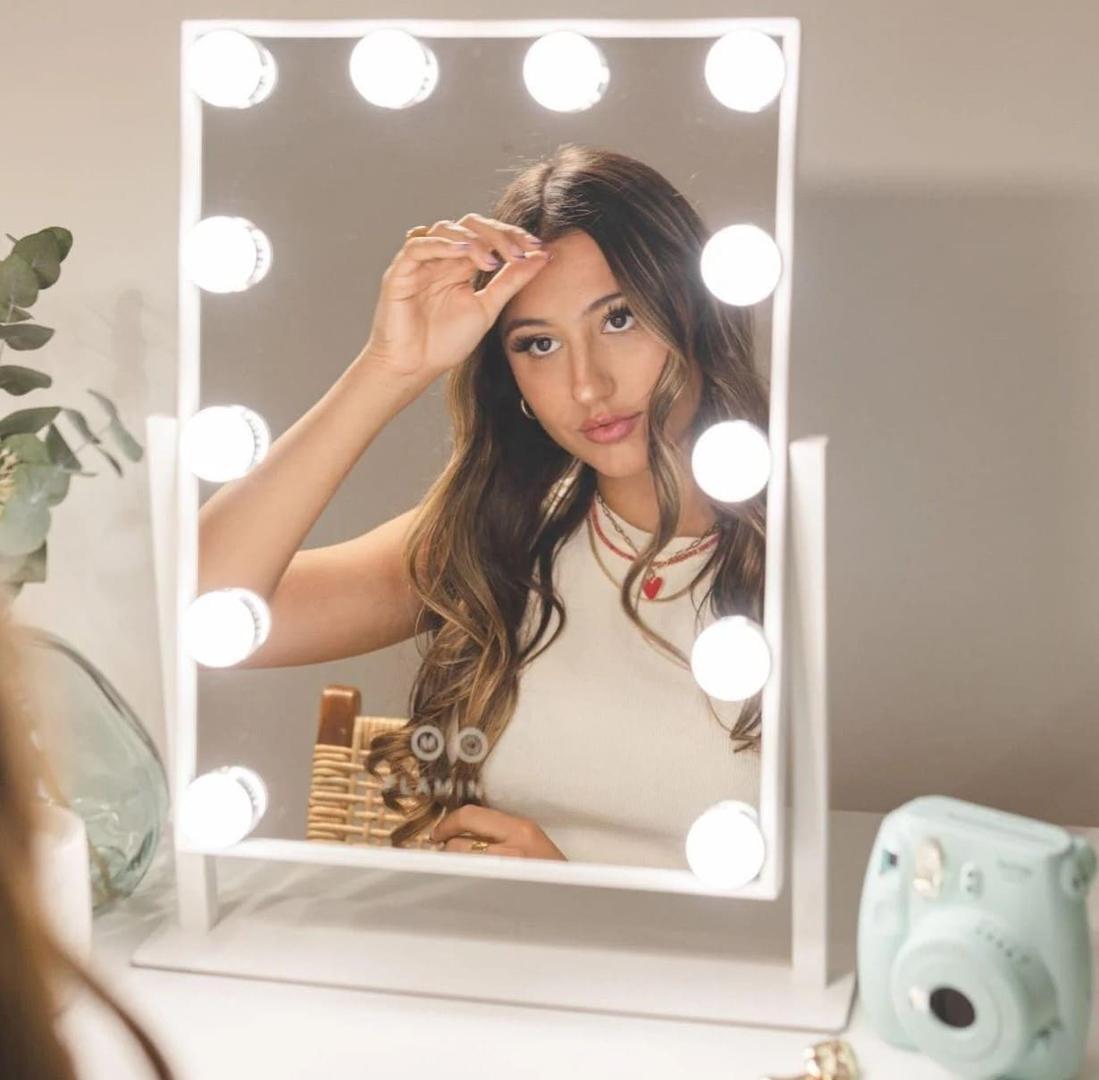 Flamingueo Espejo maquillaje con luz LED 12 Bombillas Posición Regulable 3 Modos de Leroy Merlin 