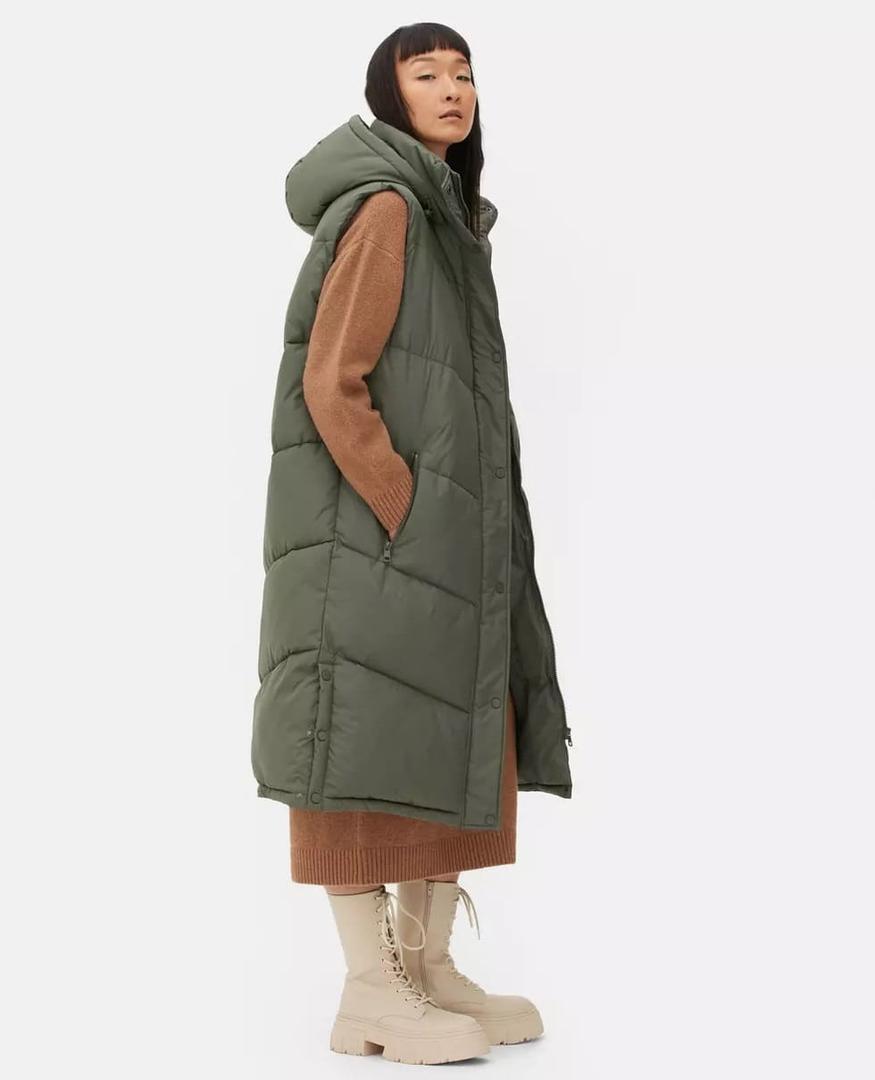 Chaleco acolchado extralargo con capucha de Primark