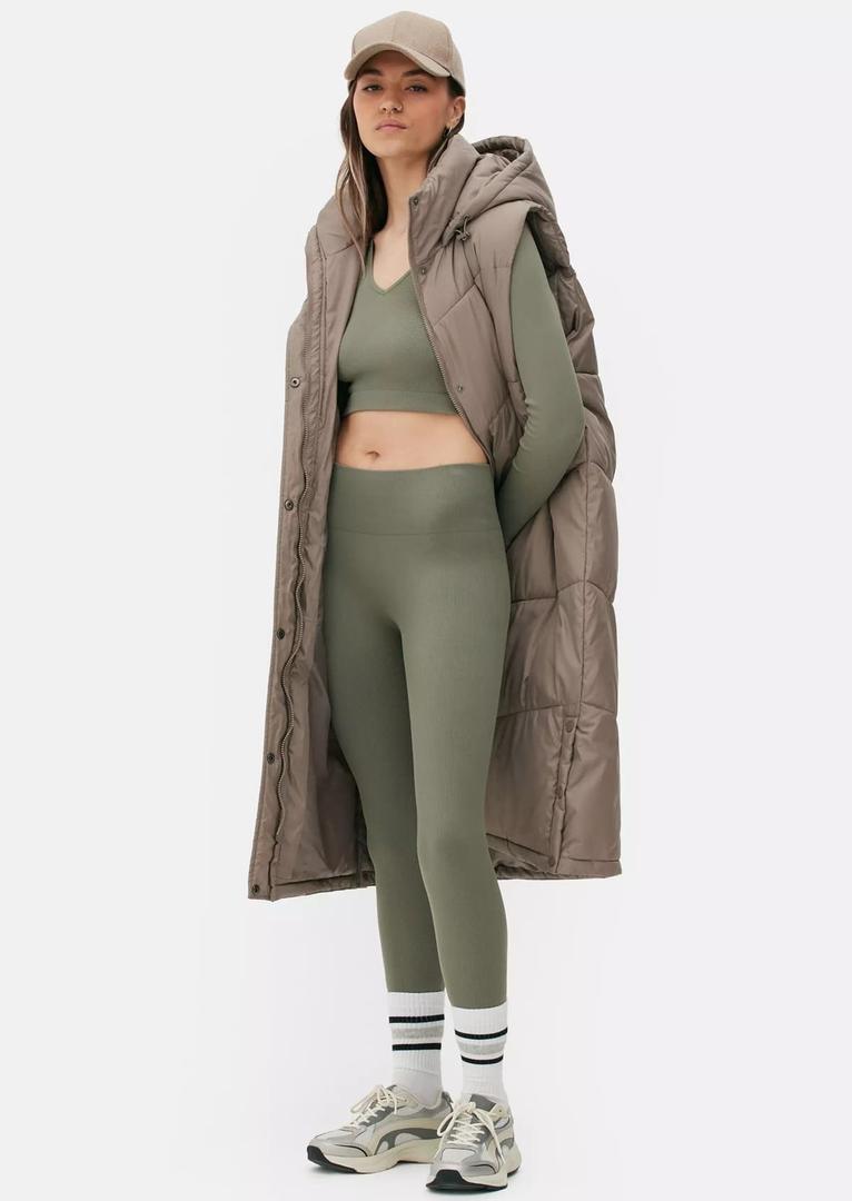 Chaleco acolchado extralargo con capucha de Primark