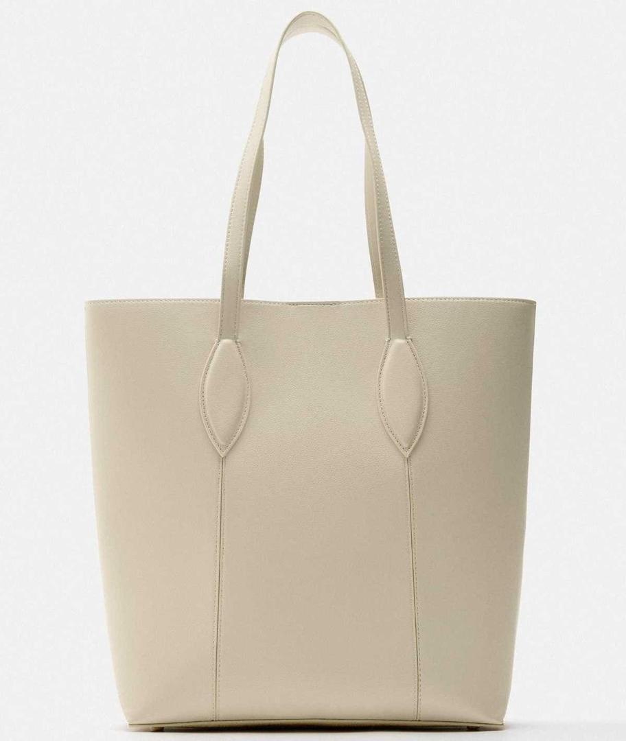 Bolso shopper pespuntes de Zara