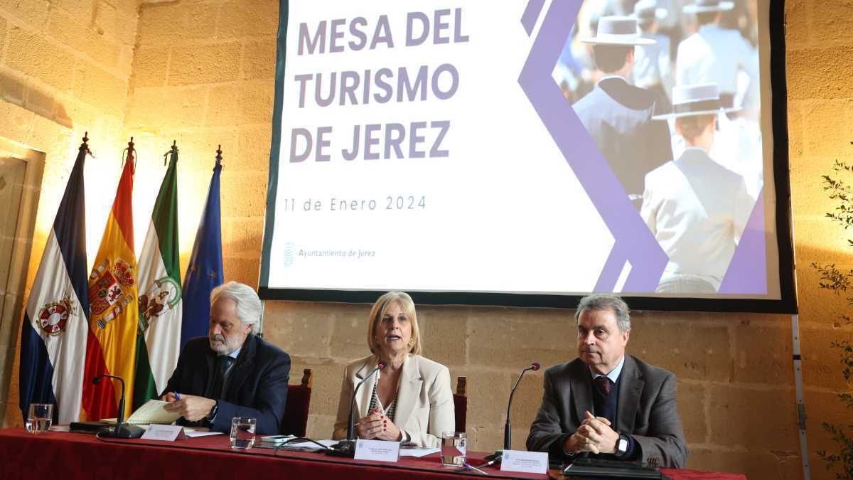 Agustín Muñoz, María José García-Pelayo y Antonio Real presentan las novedades de Jerez en Fitur 2024 | Cristo García