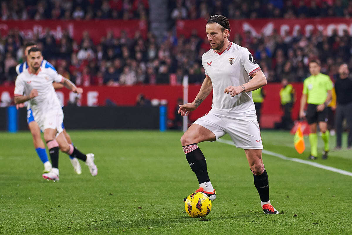 Ivan Rakitic en el Sevilla FC - Deportivo Alavés | Salvador López Medina para El MIRA