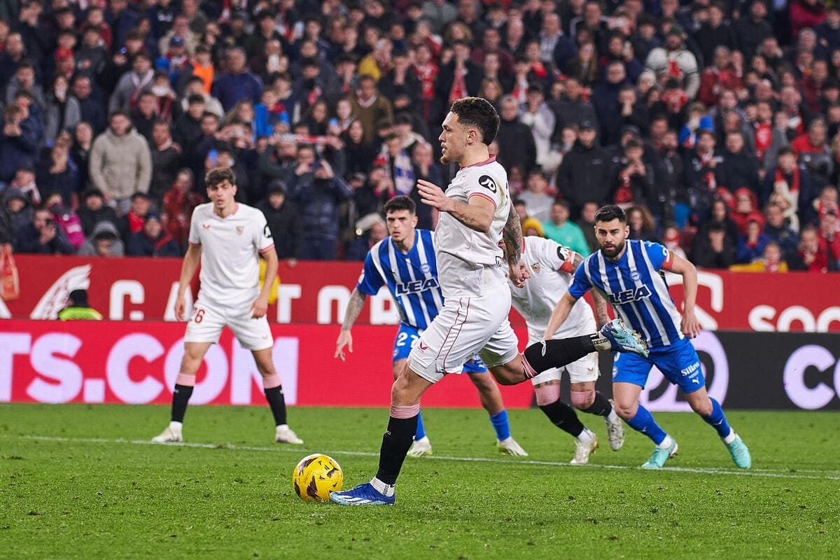 Gol de Lucas Ocampos en el Sevilla FC - Deportivo Alavés | Salvador López Medina para El MIRA