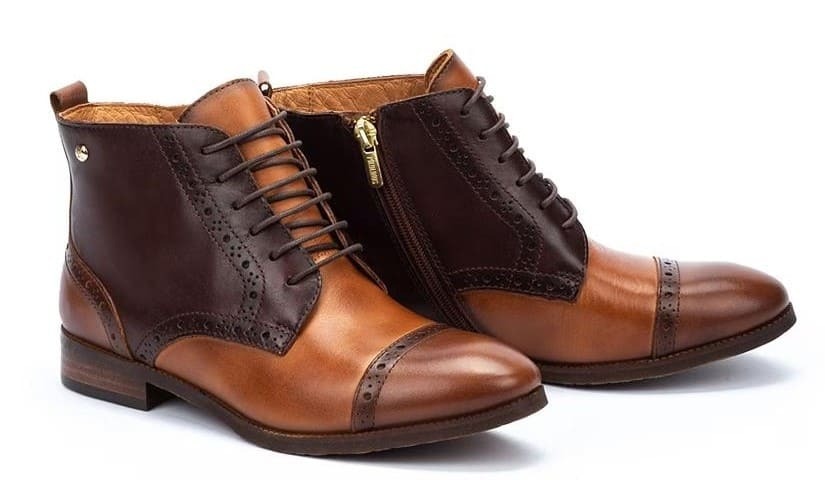 Botines retro de piel con cordones y cremallera lateral