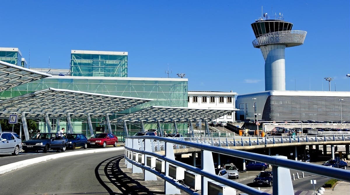 El avión tuvo que ser desviado al aeropuerto de Burdeos