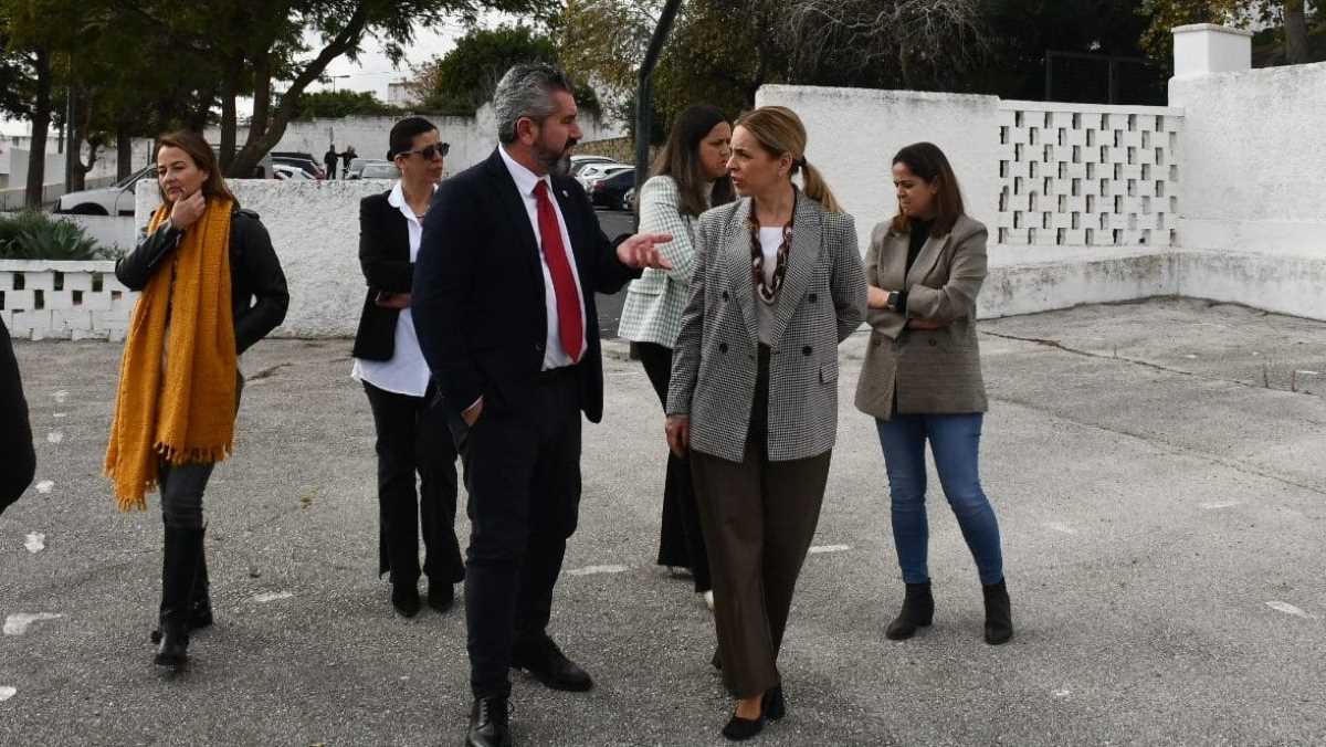Almudena Martínez del Junco, presidenta de la Diputación de Cádiz en Benalup-Casas Viejas (1)