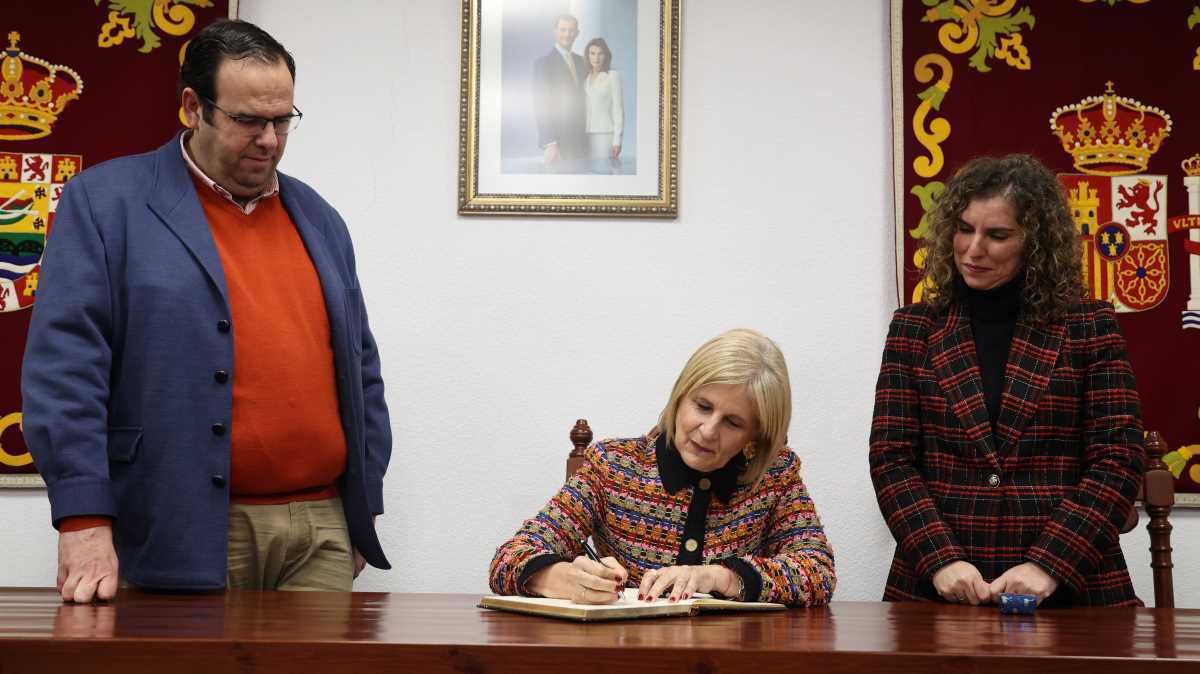 Firma del Libro de Honor del Ayuntamiento de La Barca de la Florida | Cristo García