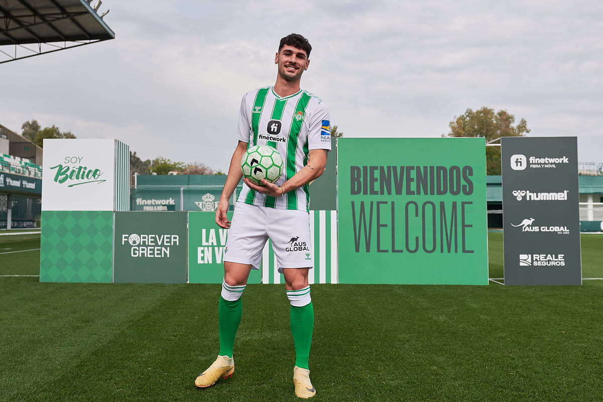Presentación de Johnny Cardoso con el Real Betis | Salvador López Medina para El MIRA