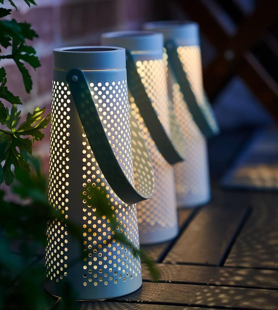 Lámpara de mesa LED SOMMARLANKE de Ikea