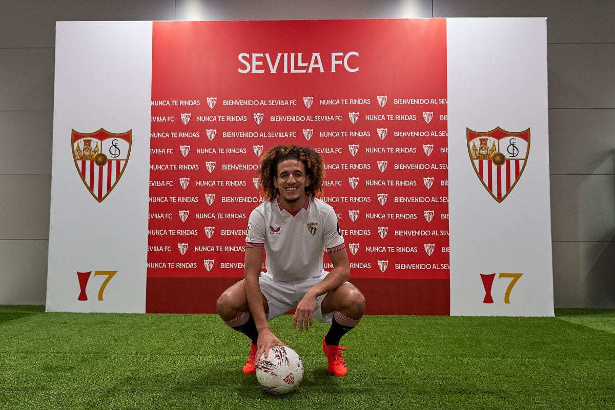 Presentación de Hannibal Mejbri con el Sevilla FC | Salvador López Medina para El MIRA