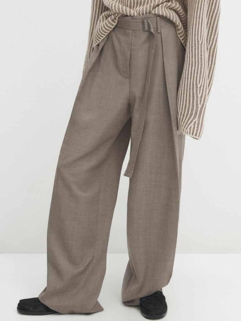 Pantalón de franela con pinzas y cinturón de Massimo Dutti