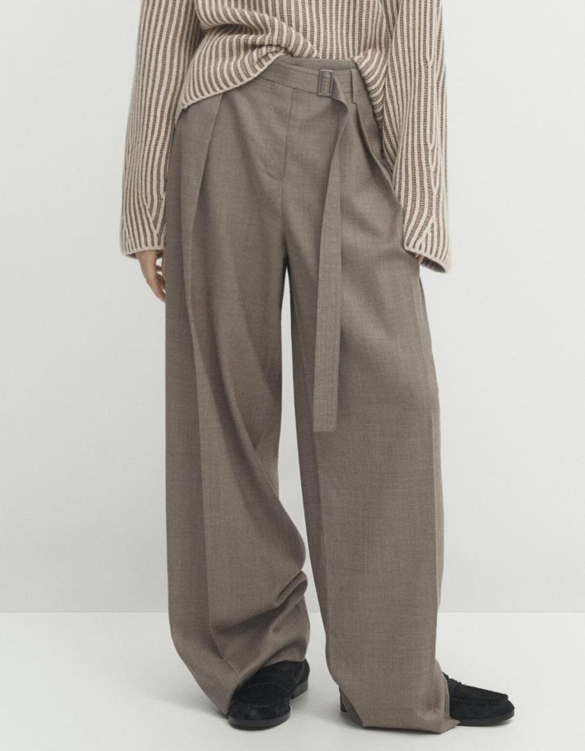 Pantalón de franela con pinzas y cinturón de Massimo Dutti