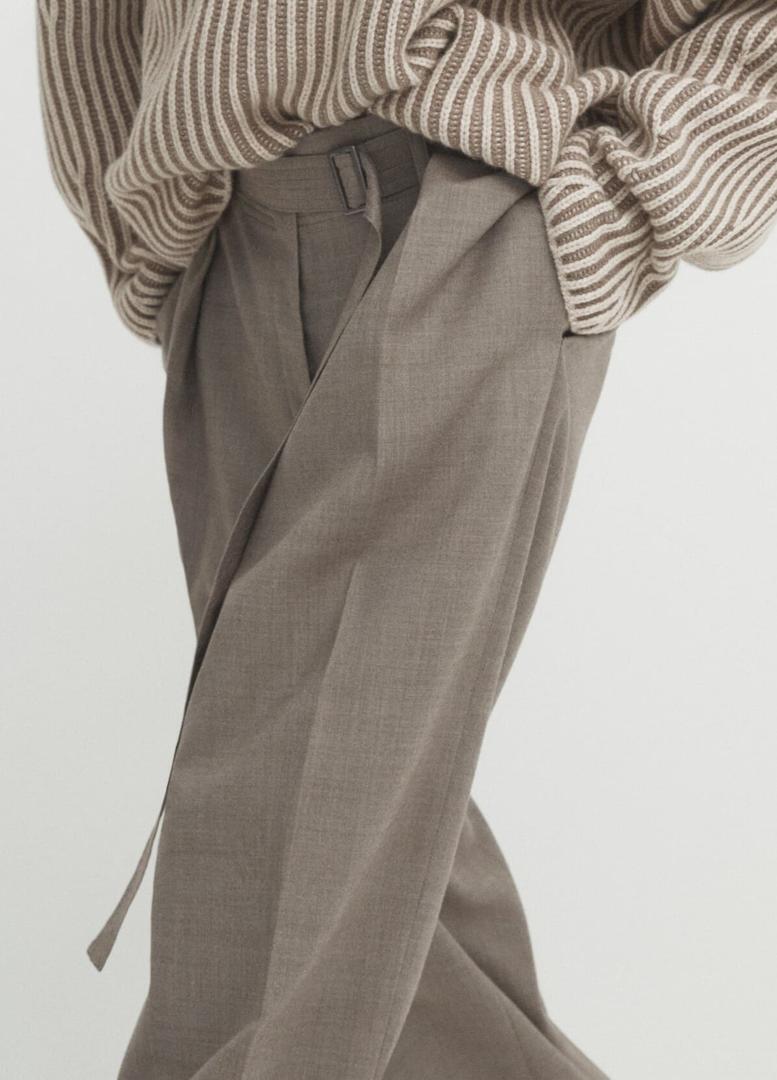 Pantalón de franela con pinzas y cinturón de Massimo Dutti