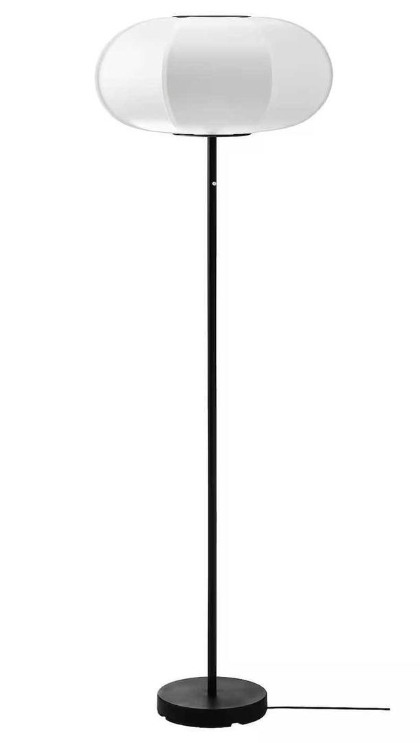 BYGGKORN Lámpara de pie, negro y blanco de Ikea