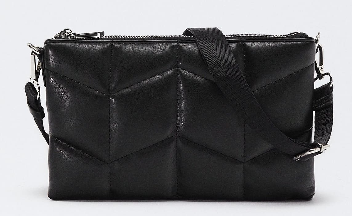Bolso acolchado negro bandolera de Parfois