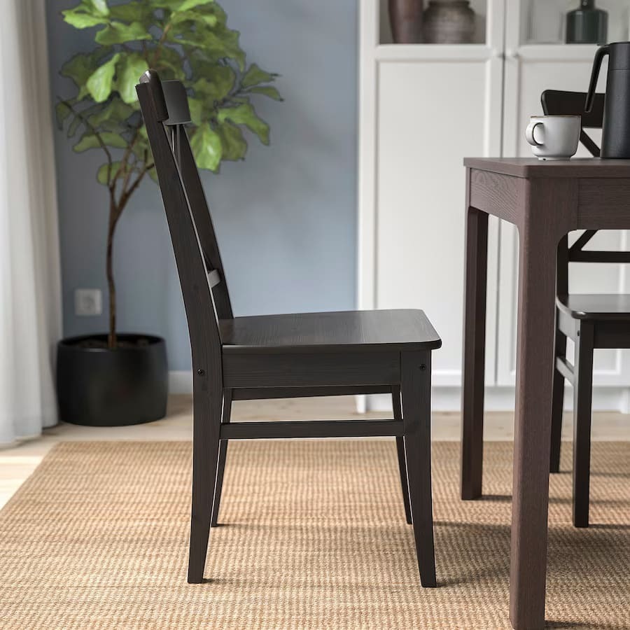 Sillas negras INGOLF de Ikea