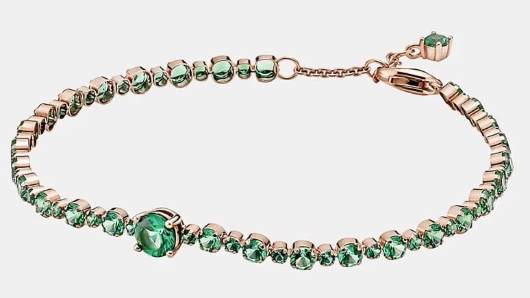 La pulsera Timeless de metal y cristales verdes de Pandora con descuento en El Corte Inglés