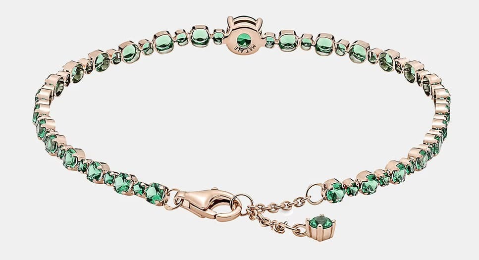 La pulsera Timeless de metal y cristales verdes de Pandora con descuento en El Corte Inglés