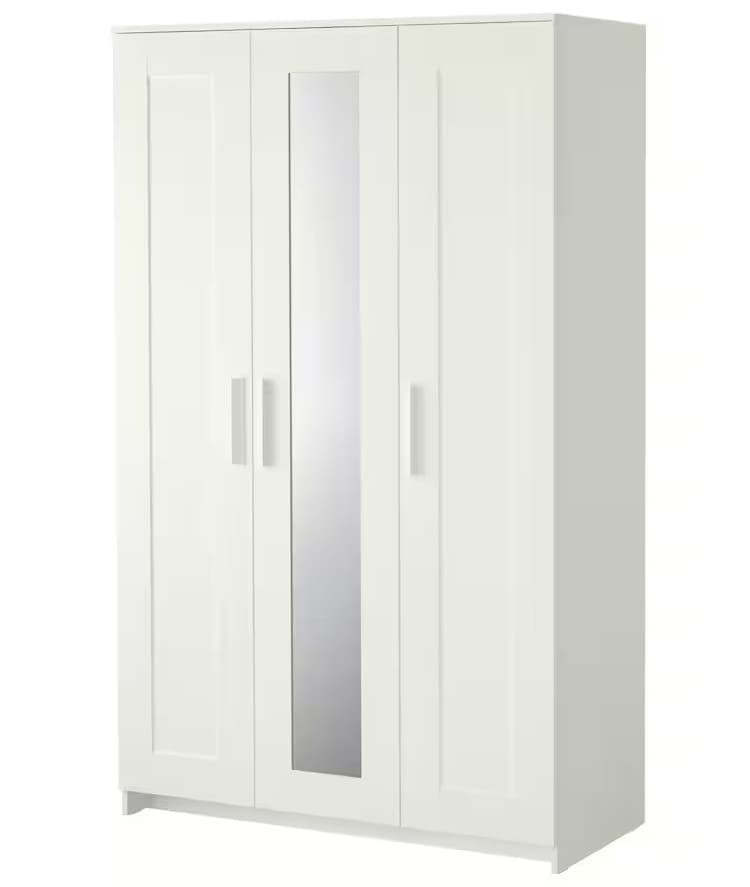 El armario blanco con tres puertas BRIMNES más vendido de Ikea