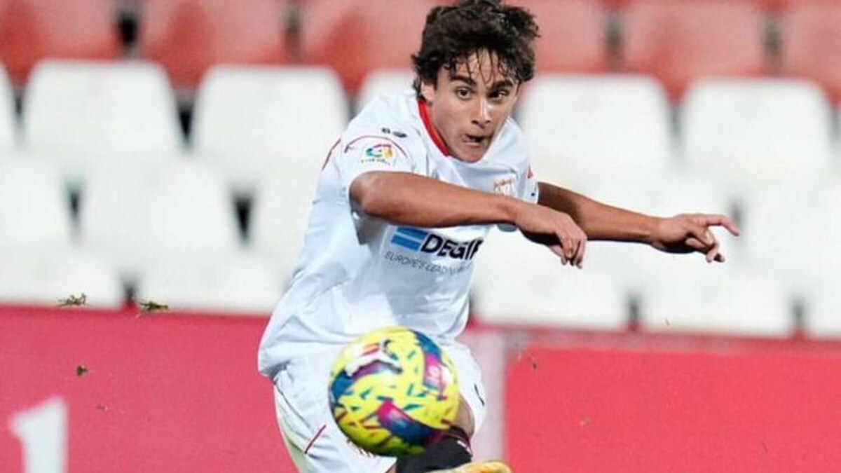 Carlos Álvarez, canterano del Sevilla FC