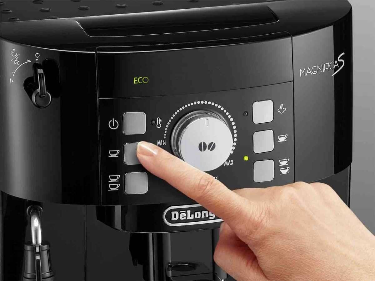 DeLonghi Cafetera Espresso Magnifica S 1450 W de Lidl