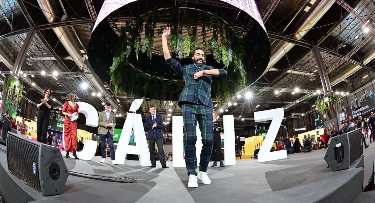 El bailaor Eduardo Guerrero, durante la presentación de Fitur