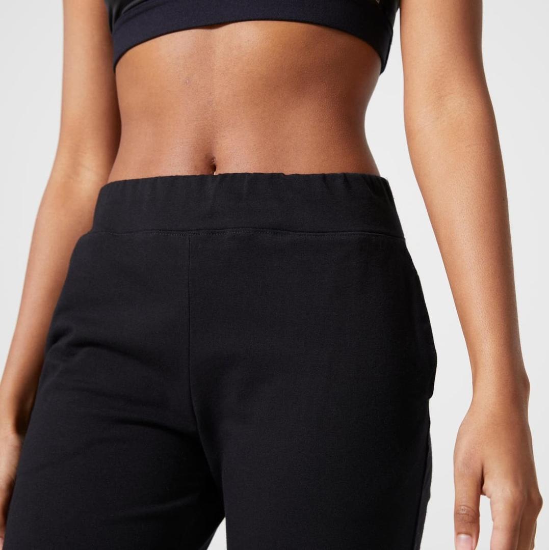 Pantalón jogger recto negro de Domyos en Decathlon