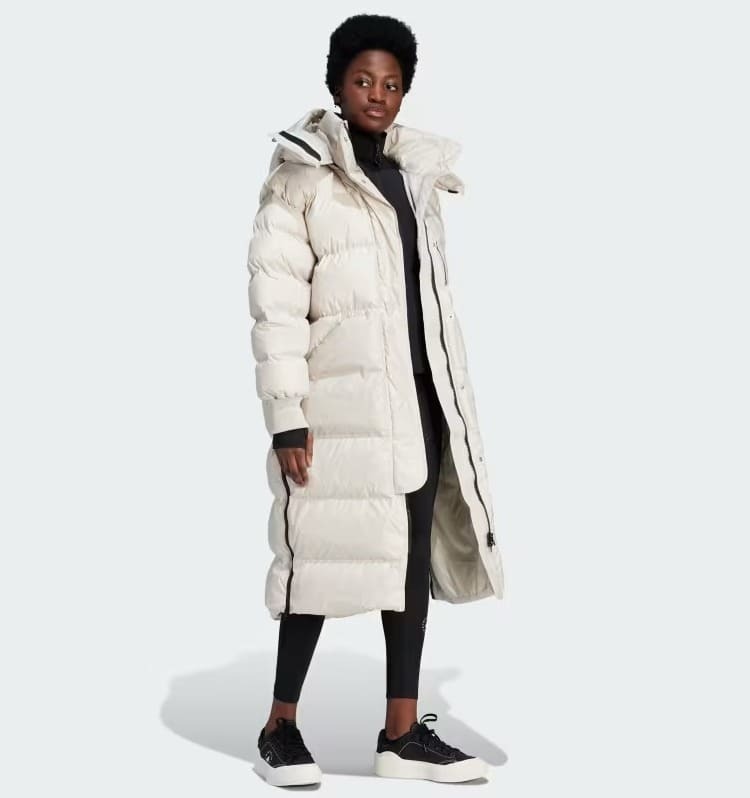 La nueva chaqueta larga acolchada Adidas by Stella McCartney Truenature