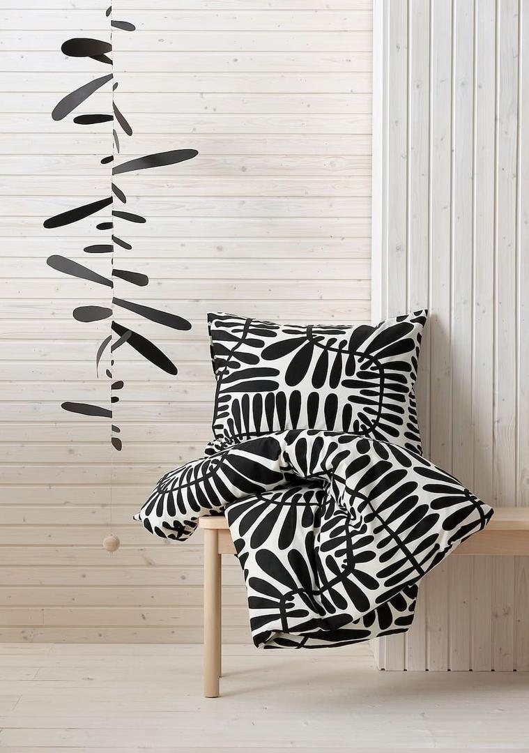 La nueva funda nórdica MAKSMOTT de color hueso y negro en Ikea