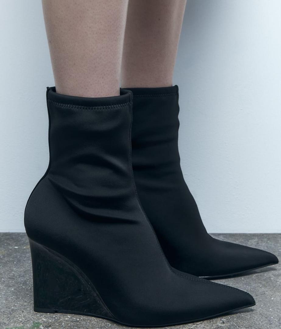 Botín de calcetín con cuña de Zara