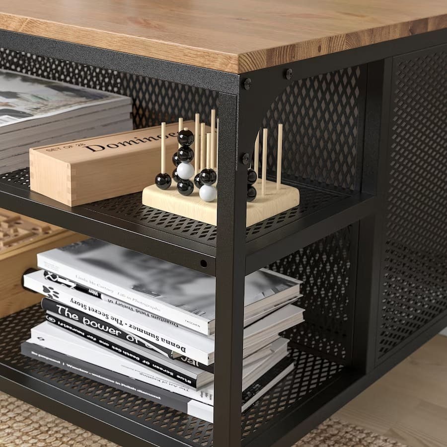 La mesa de centro FJÄLLBO con almacenaje negra de Ikea