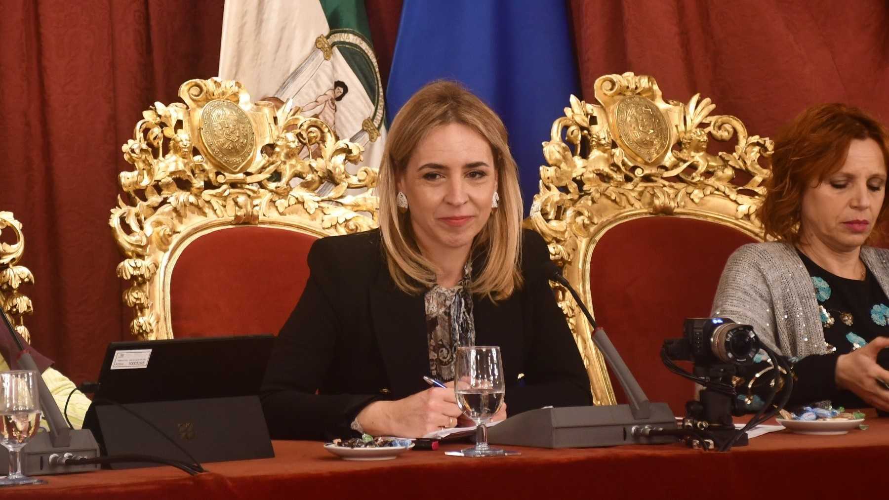 Almudena Martínez en un Pleno