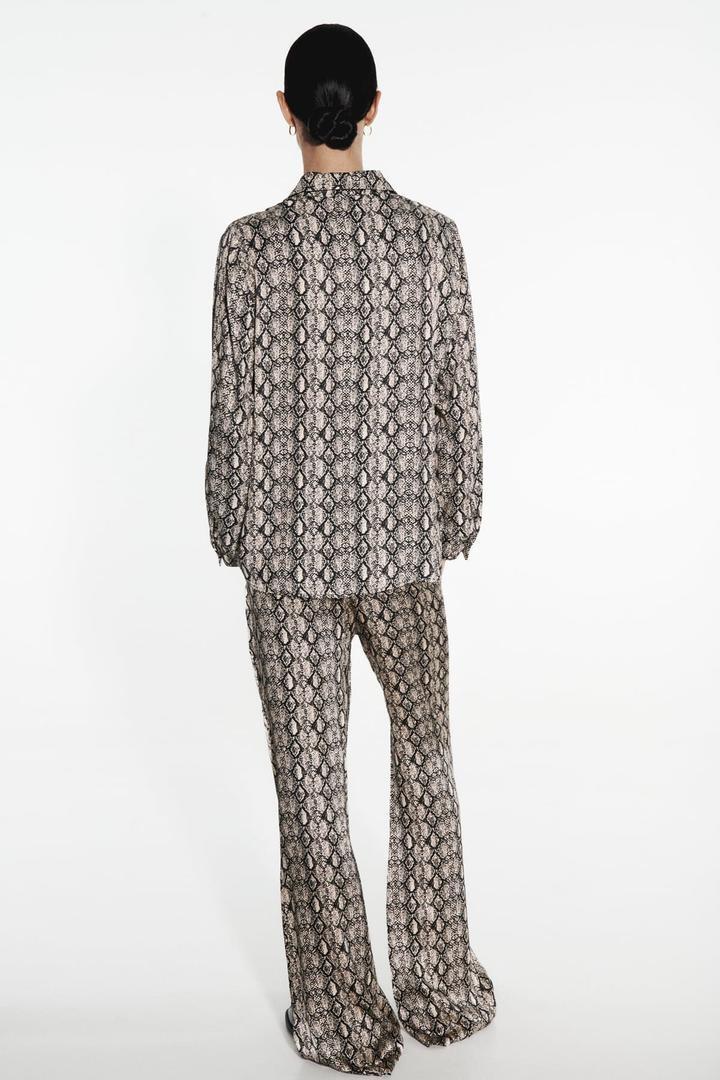 Conjunto animal print de Zara