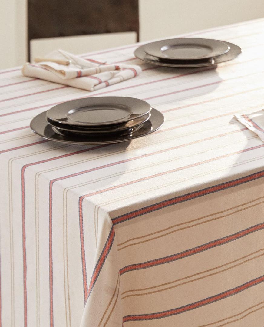 Mantel de algodón e hilo tintado