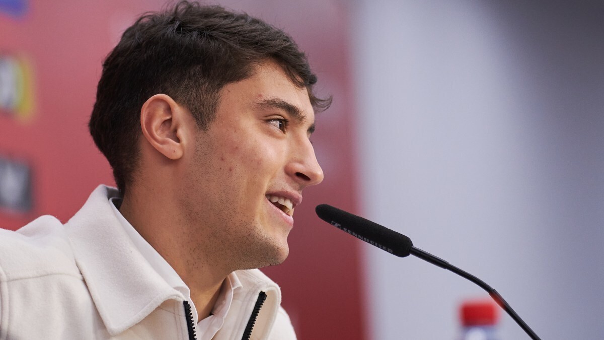 Alejo Véliz en su presentación como futbolista del Sevilla FC | Salvador López Medina para El MIRA