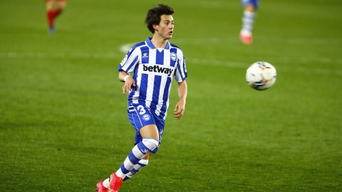 Facundo Pellistri durante su etapa en el Deportivo Alavés