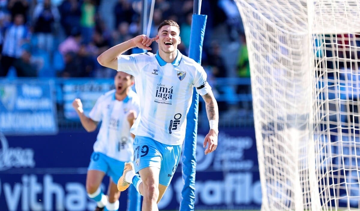Roberto tras marcar en el Málaga CF 3-0 Atlético Baleares