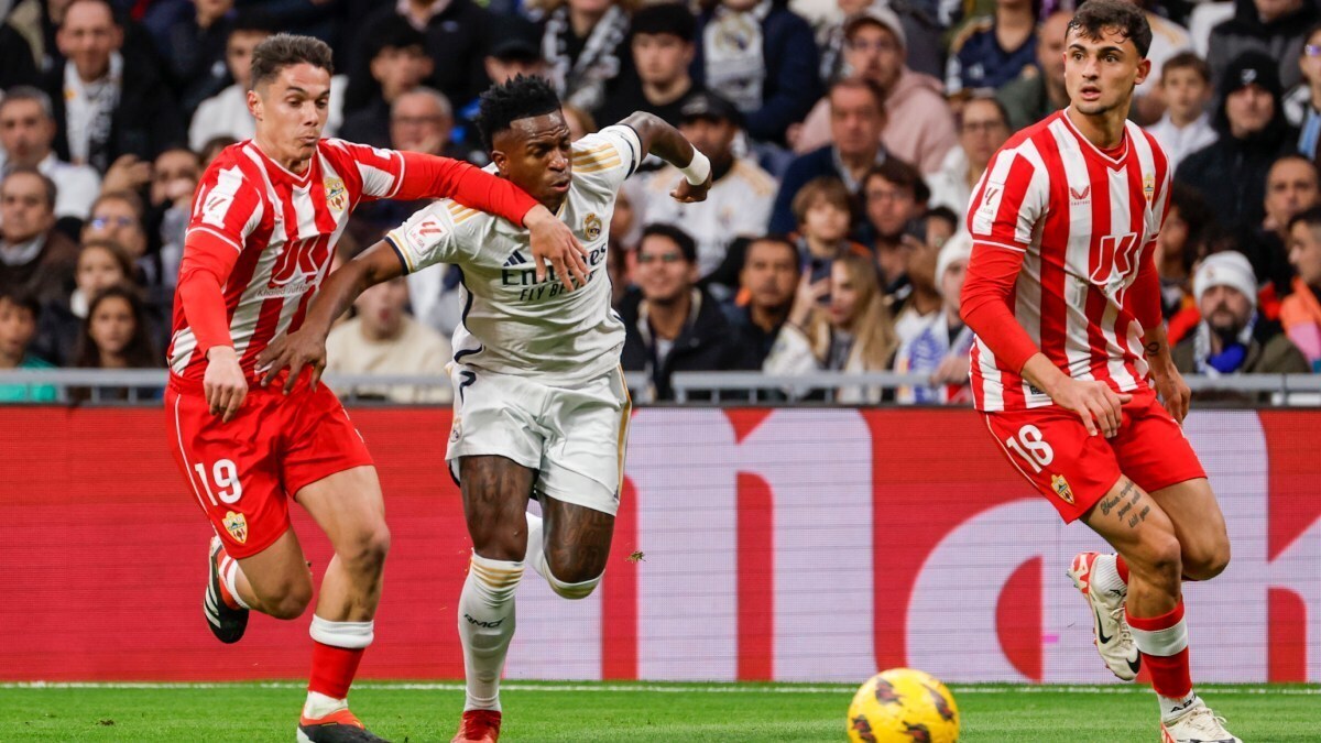 Marc Pubill, Sergio Arribas y Vinicius Jr en el Real Madrid - UD Almería