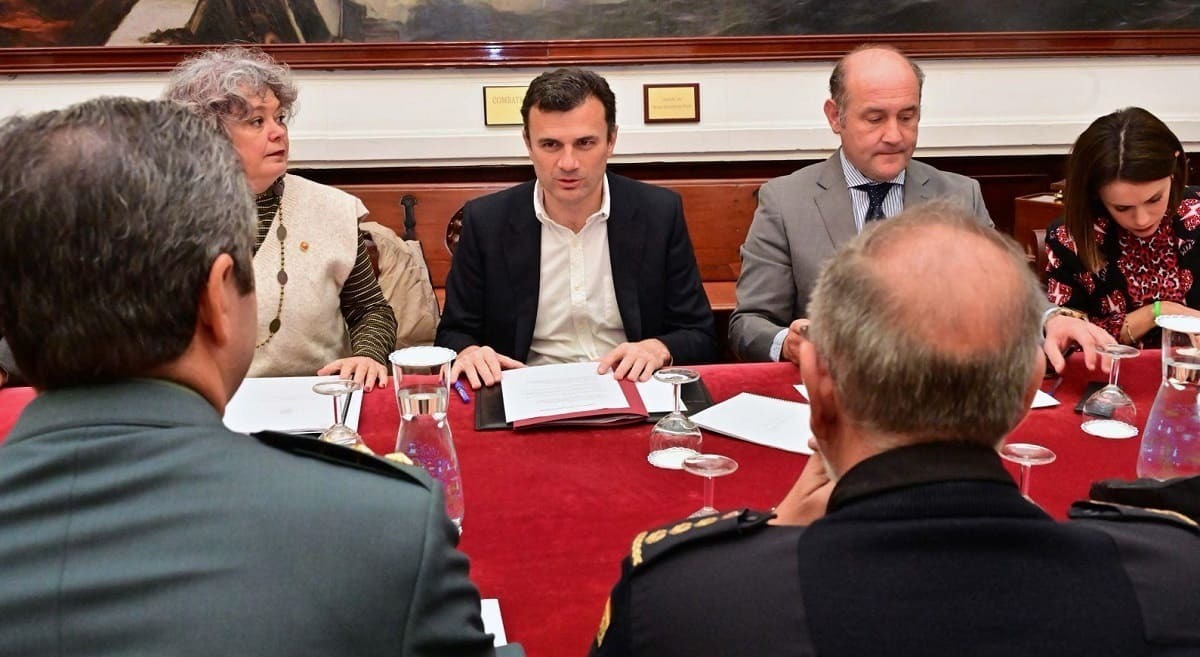 Reunión de la Junta Local de Seguridad presidida por el alcalde Bruno García