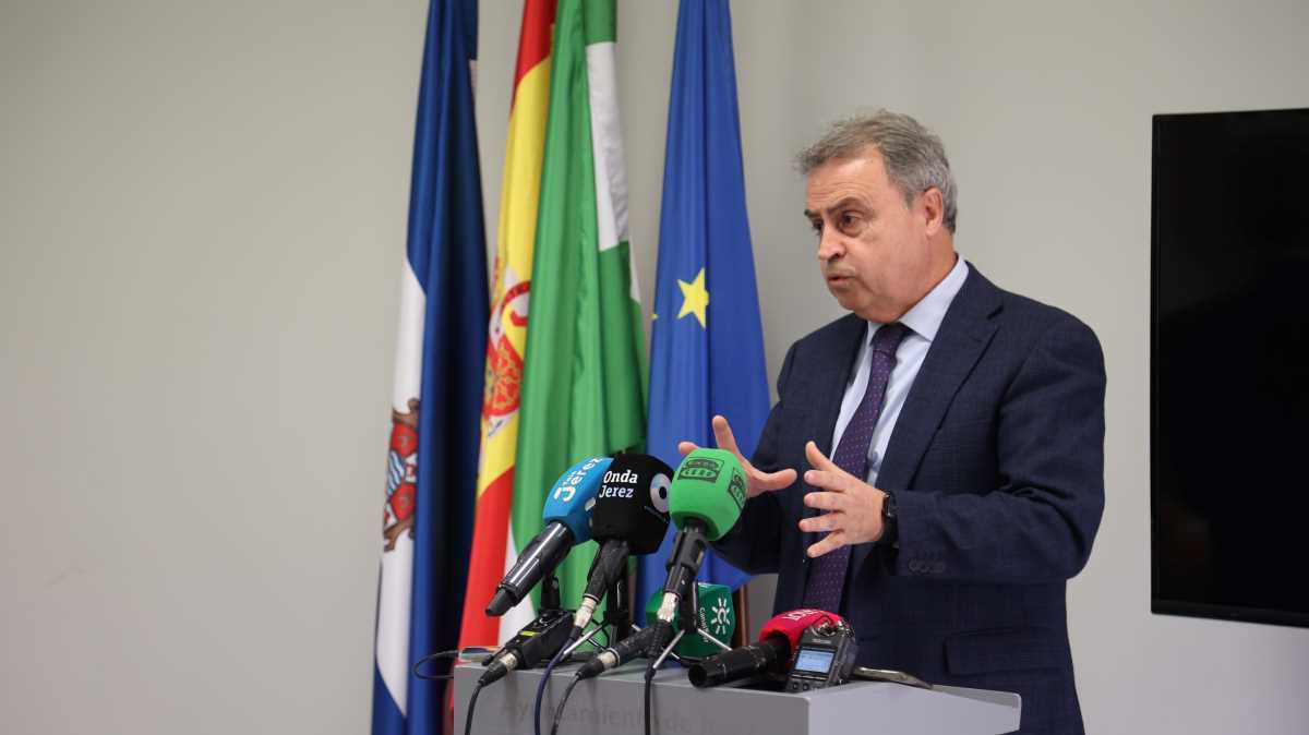 Antonio Real hace balance de la gestión de la delegación de Turismo | Cristo García