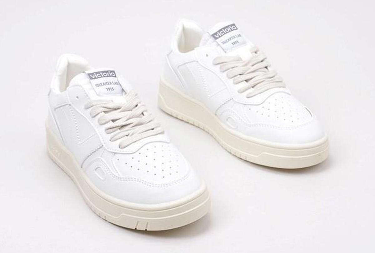 Las zapatillas deportivas Victoria Seul efecto piel blancas en Decathlon