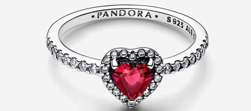 Anillo Corazón Nivelado Rojo Brillante de Pandora