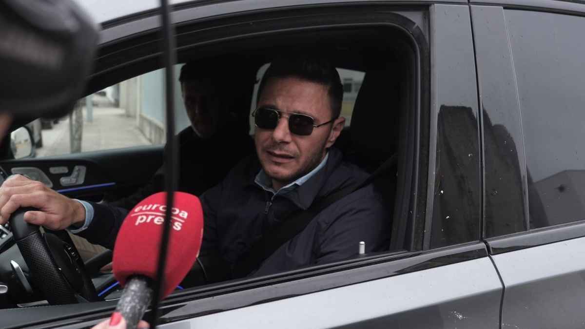 Joaquín Sánchez a la salida del entierro de su padre, Aurelio Sánchez | Cristo García para El MIRA