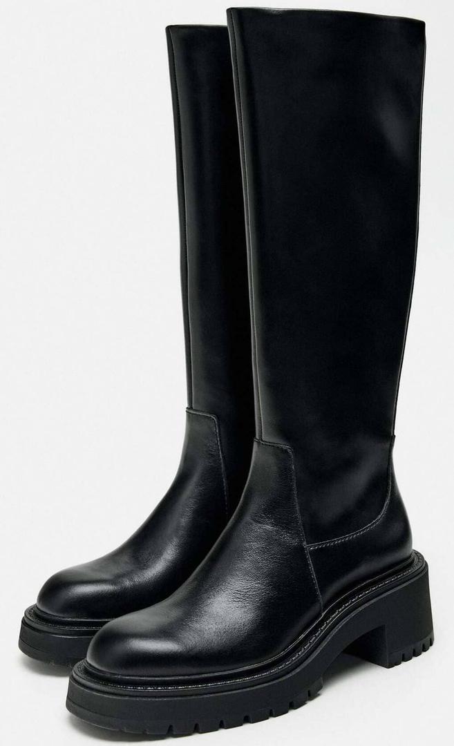 La bota alta de piel con suela track de Zara