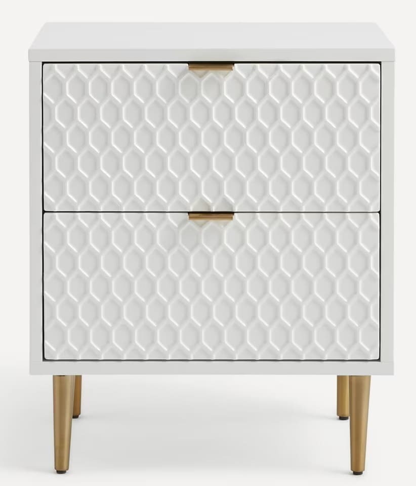 La mesita de noche con dos cajones Cubic de El Corte Inglés