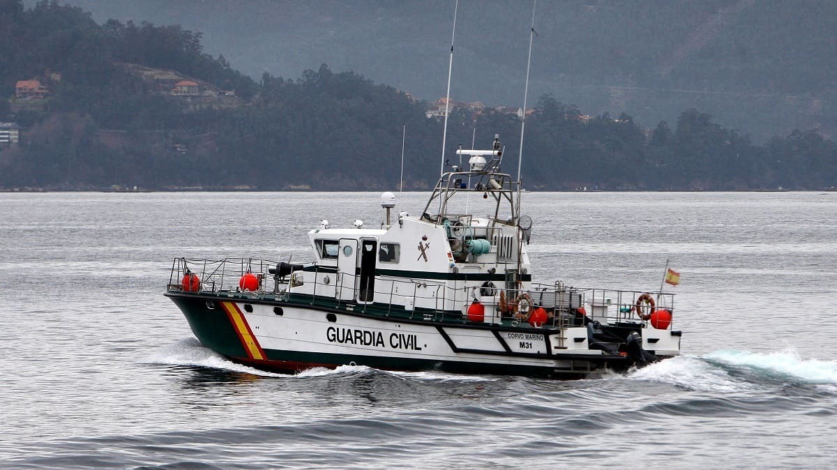 Una patrullera de la Guardia Civil